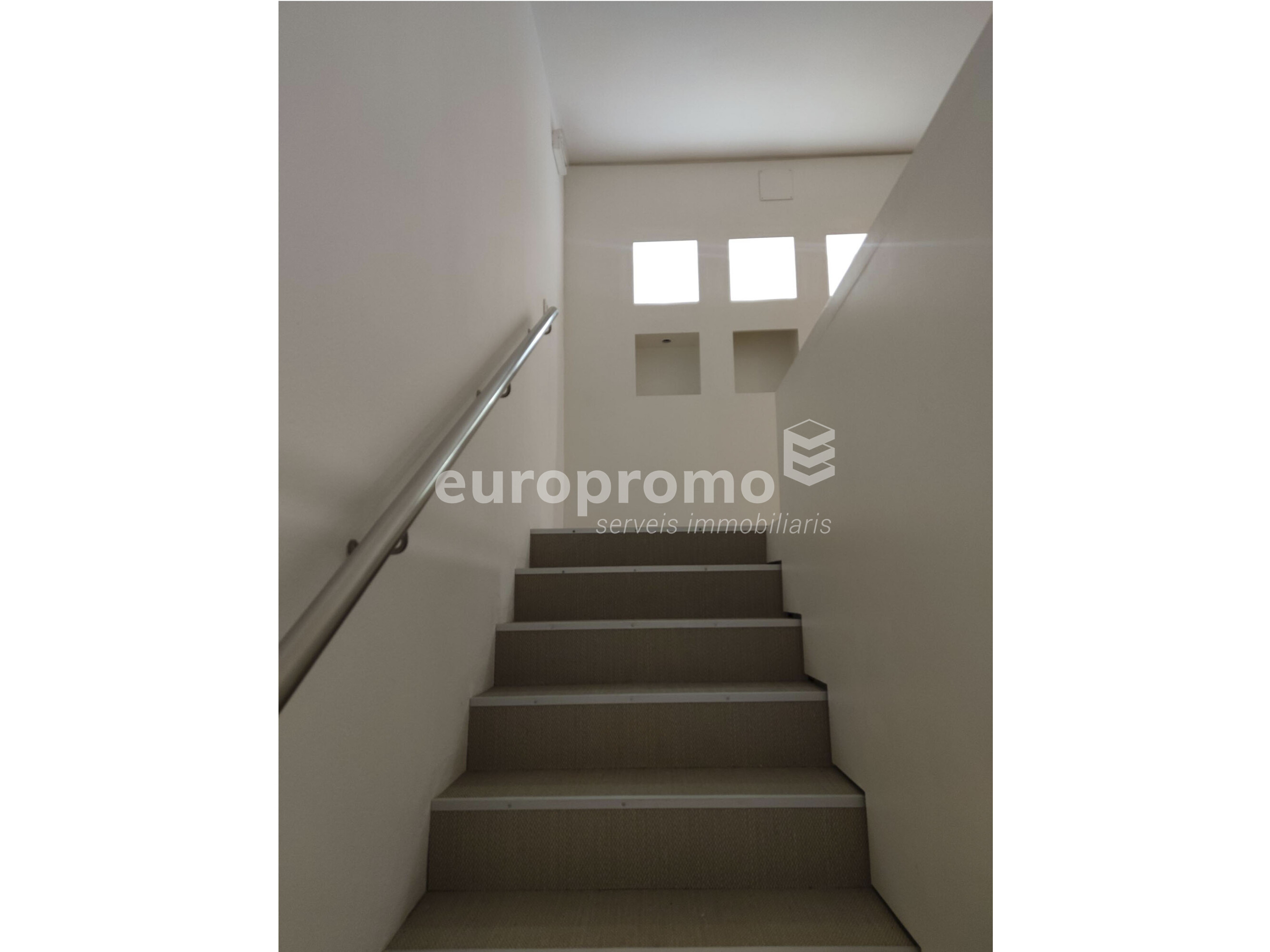 Local  de 101m2 en el centro de Girona!